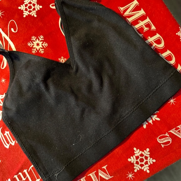 Assorted XS Crop Tops - Picture 2 of 9